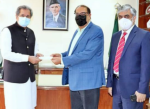 Shafqat hands over cheque of Rs 300 mln to PTV for Tele-school project Shafqat hands over cheque of Rs 300 mln to PTV for Tele-school project