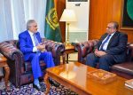 Dar, Bangladesh Envoy Discuss Boosting Trade and Ties